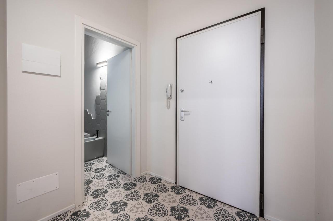 Emilia Suite Palace Модена Екстериор снимка